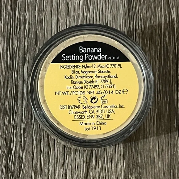 Bellapierre Banana Setting Powder In Medium Shade - Picture 3 of 3